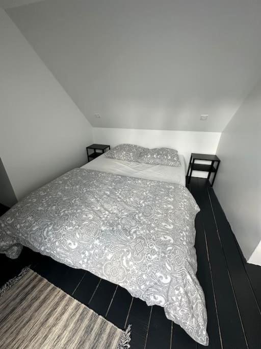 Appartement Joli Loft à Ploërmel Extérieur photo