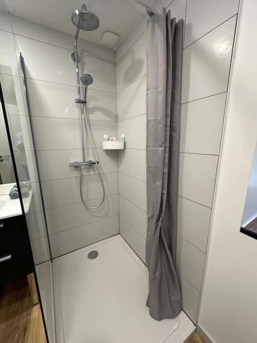 Appartement Joli Loft à Ploërmel Extérieur photo